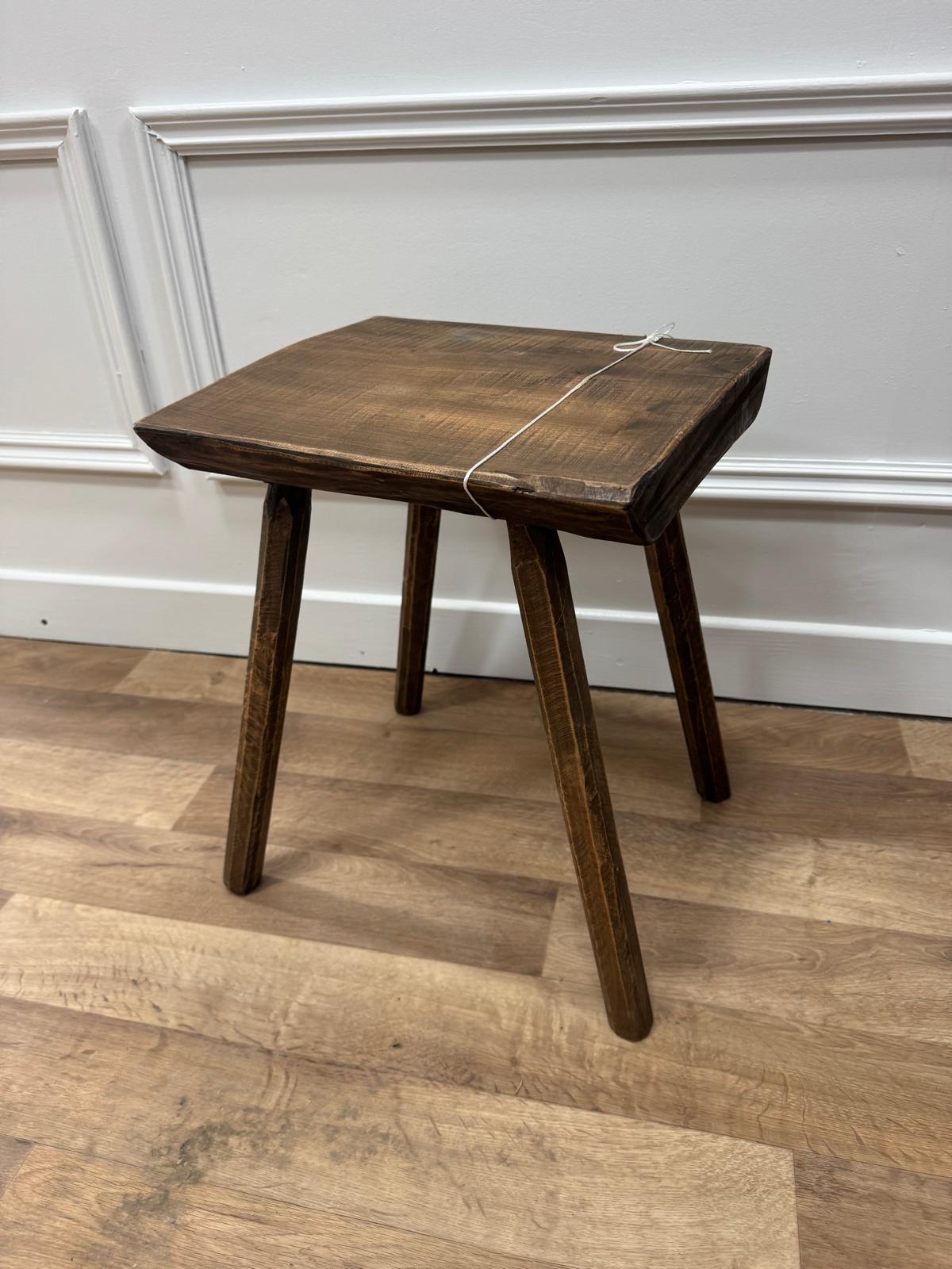 Stool3-1