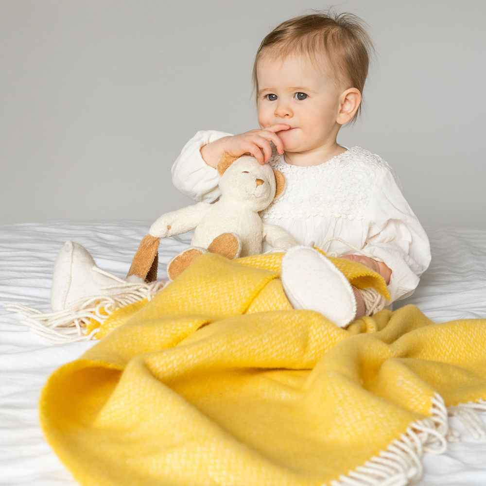 Irish Cashmere Baby Blanket Baby Yellow in a presentation box