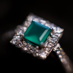 9ct Gold Ring with Green Agate and Cubic Zirconia